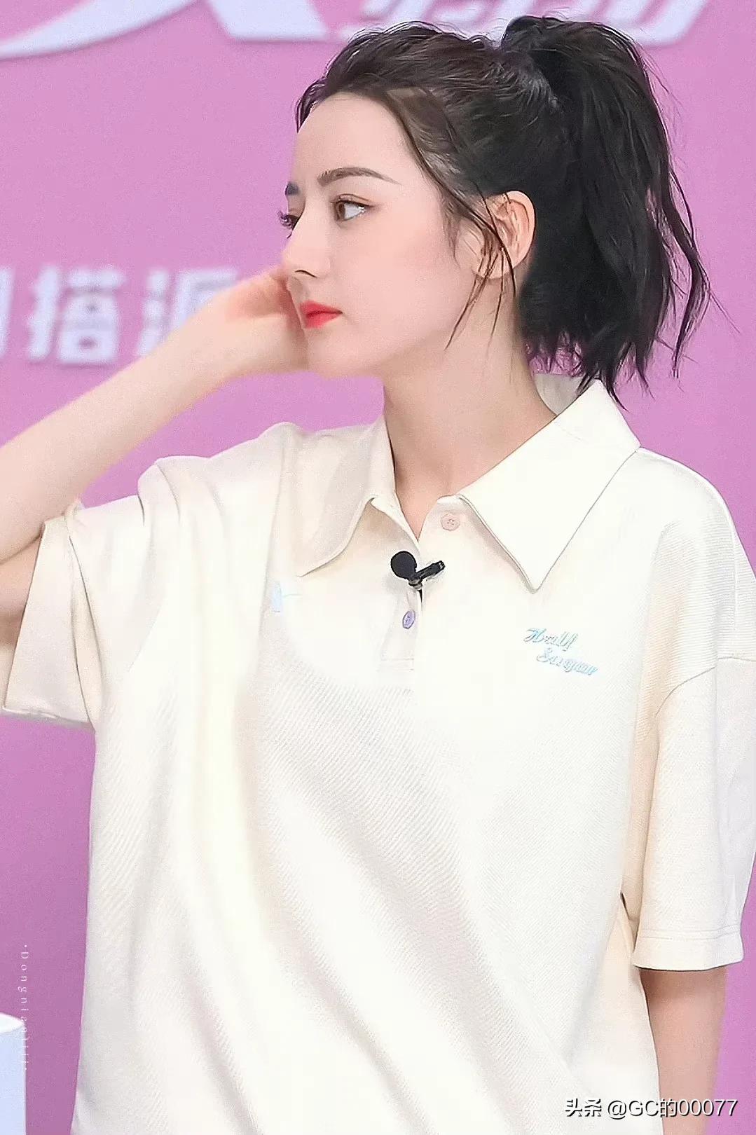 明星图片迪丽热巴特步