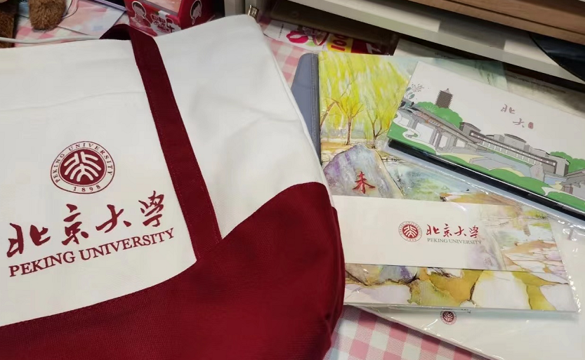 北大学生“哭诉”学霸日常，学习任务很重，连聚餐都得打足精神