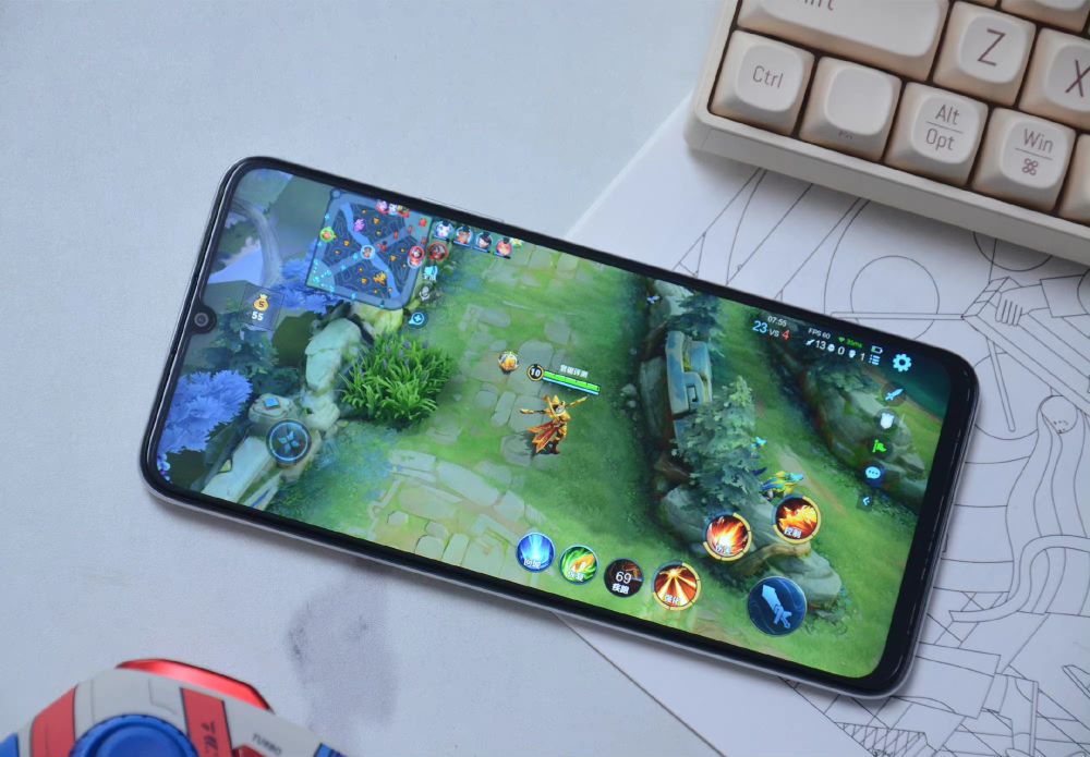 两款一千元左右的入门级手机配置简评