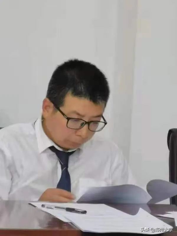 今天，致敬劳动者！