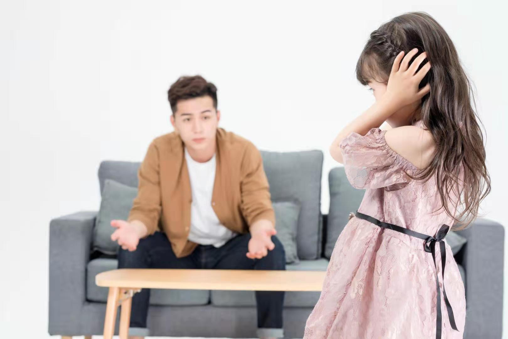 “妈妈管你，是因为关心你！”关于管教孩子，父母别再这么想了