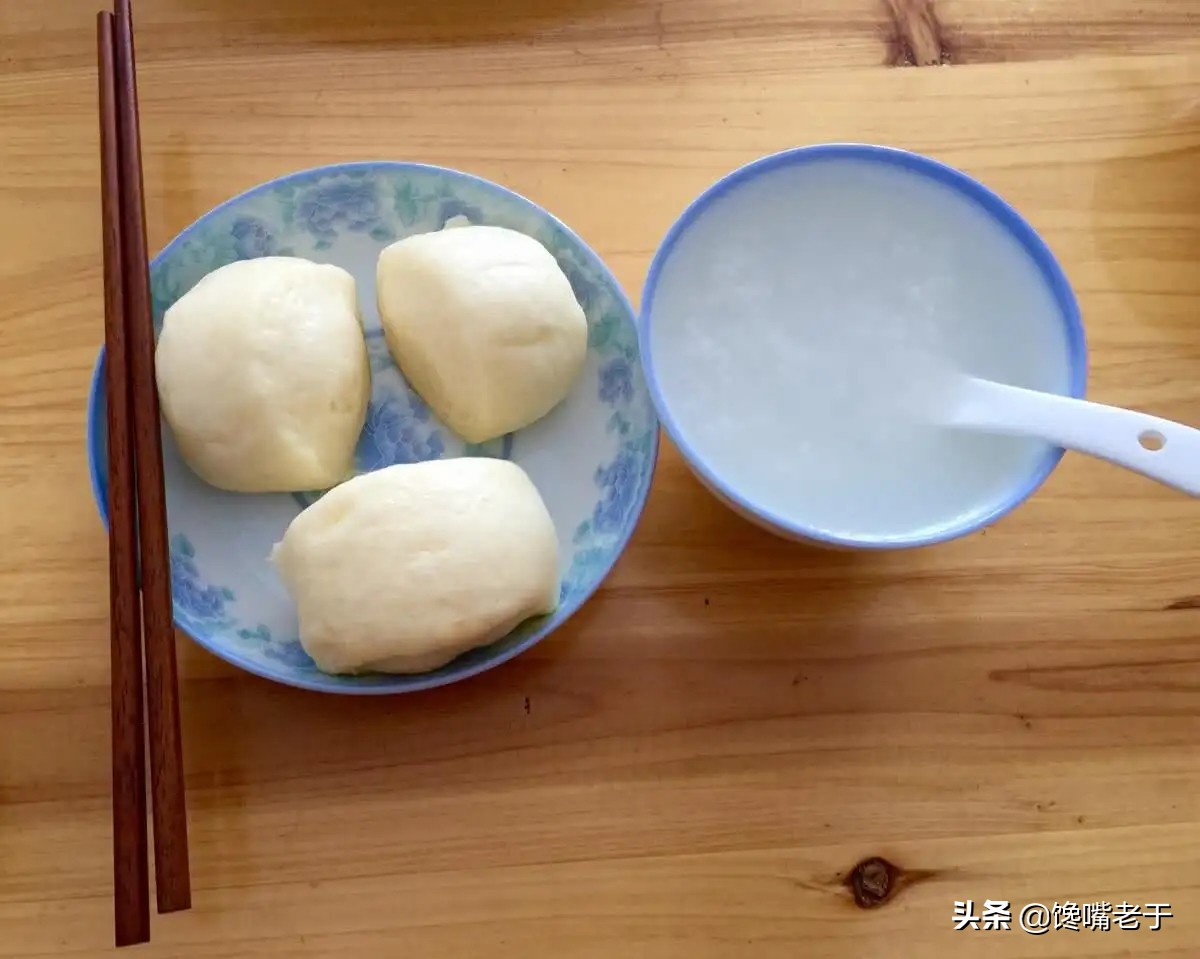 早餐少吃馒头和稀饭(早餐少吃馒头和稀饭可以吗)