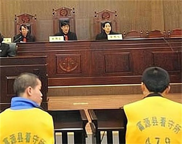 2012年湖南2名高中生，为一夜暴富9天谋害7人，被枪决前提出请求