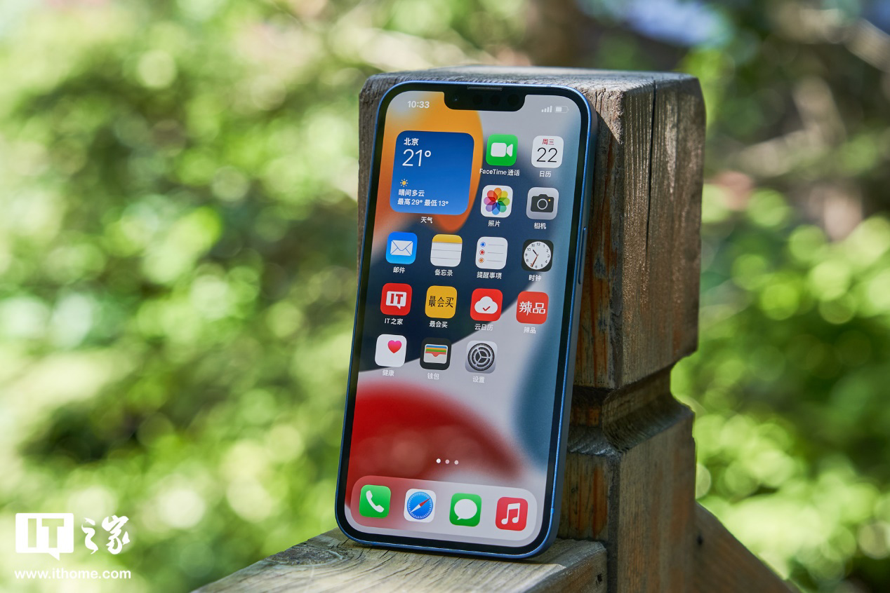 Counterpoint：5 月全球智能手机月销量 8 年来第二次跌破 1 亿部