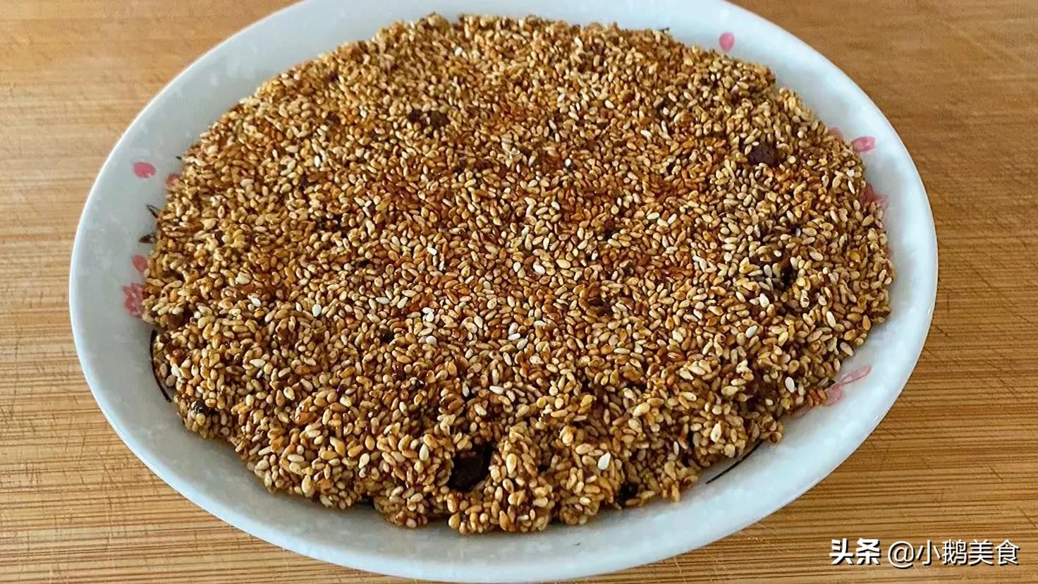 多吃芝麻好处多，教你懒人做法，做一次吃一月，简单营养又解馋