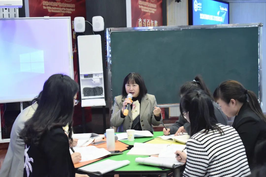 成都市双流区名师周晓玲工作室送教活动走进四川大学西航港小学