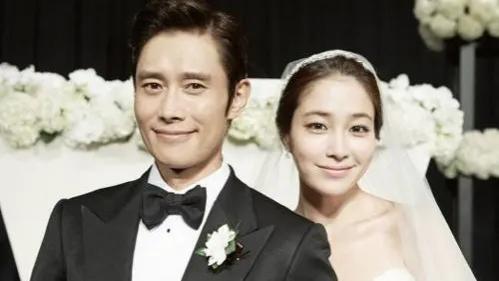 韩国最完美男人李秉宪：丑闻惹怒宋慧乔，演技多好人品就有多渣