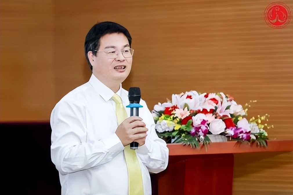汕头职协换届大会圆满举行