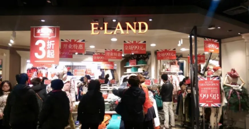 关店求生,卖停车场续命!曾干掉优衣库的韩装霸主,为何一夜失宠
