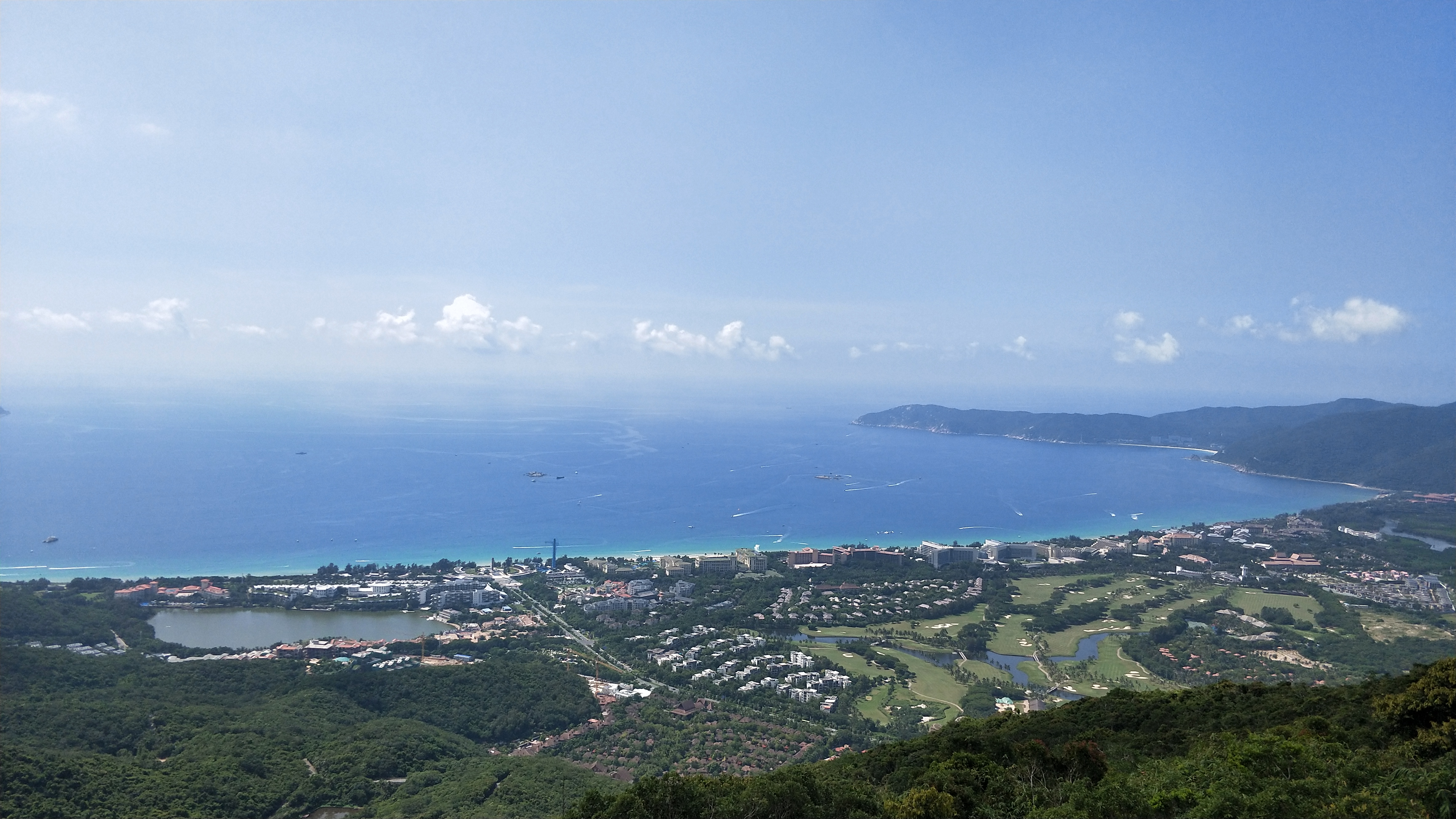 去三亚旅游大概需要多少费用（去三亚玩一趟花多少钱）