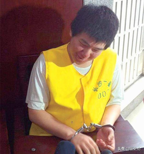 11年长沙男子8刀刺死女大学生，得知死刑后露出微笑，为何？