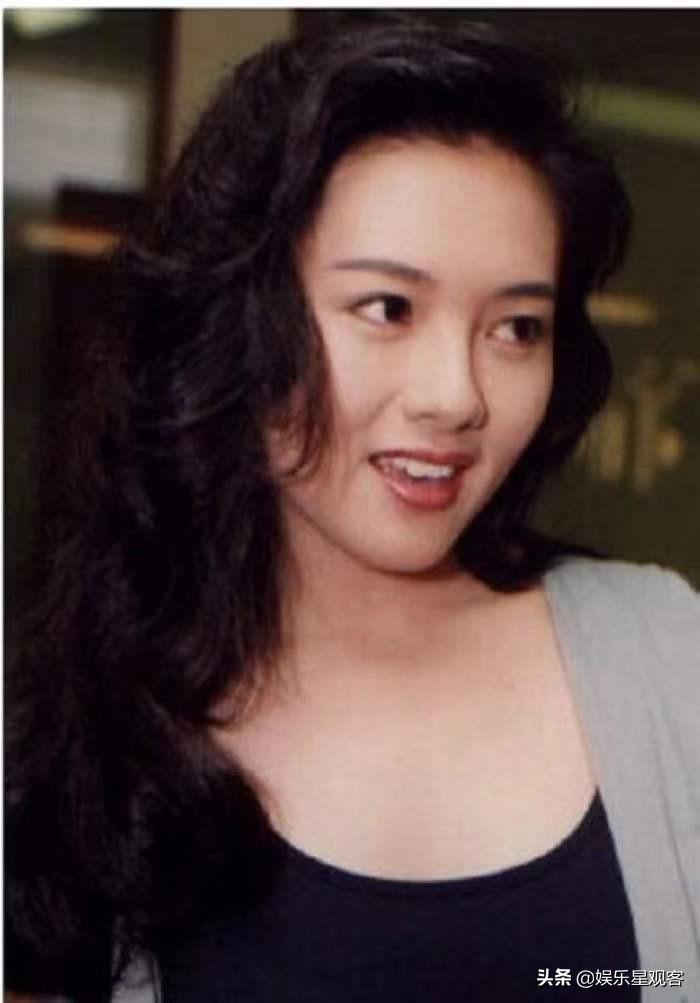 香港艳星的今昔对比：有人风韵犹存，有人身材严重走样，谁是赢家