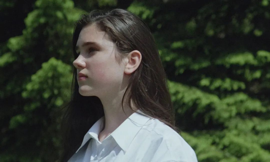 12岁时就是“神颜”，如今51岁的她依然惊艳银幕