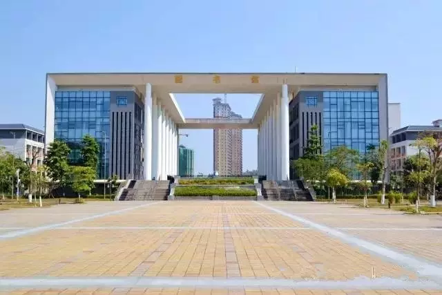 “医学热”又来了？学考想考医学专业，重点关注广东这12所院校