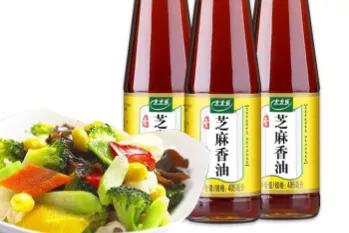 全国4款放心香油，经鉴定，由100%纯芝麻精制，亚麻酸含量已超40%
