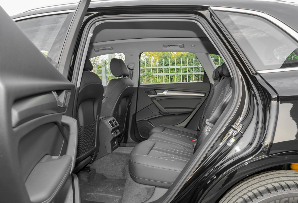 新款奥迪Q5L怎么样？网友：这个问题不改，10万的国产车都比它强