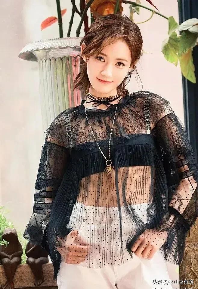 李一桐：长相甜美、清纯靓丽的90后小花旦