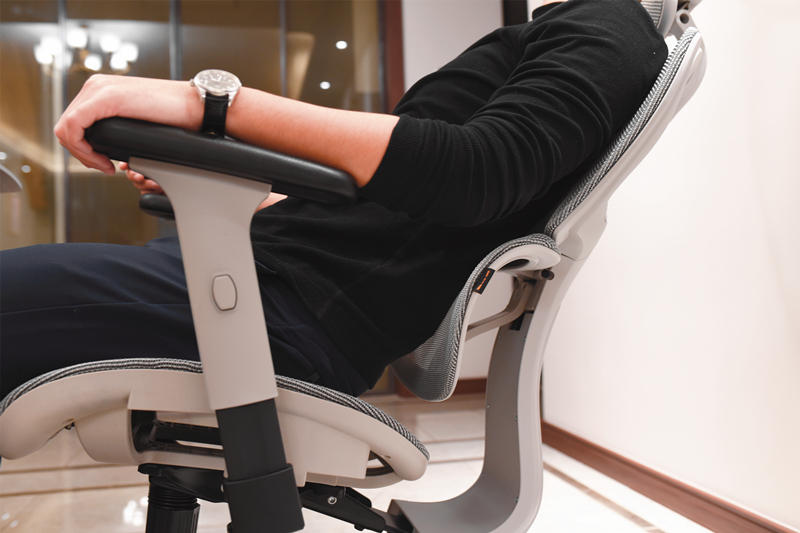 选一把好椅子，提高生产力-达宝利S10人体工学椅