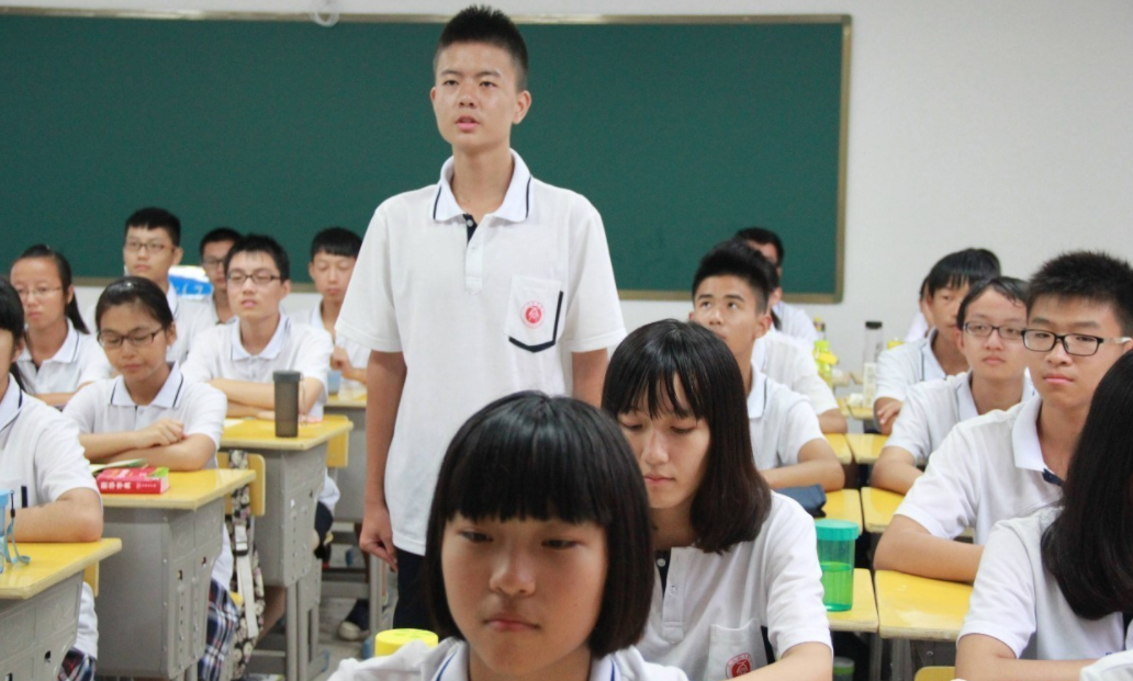 初中时，有3类男同学让人佩服，是女生心目中的“白马王子”
