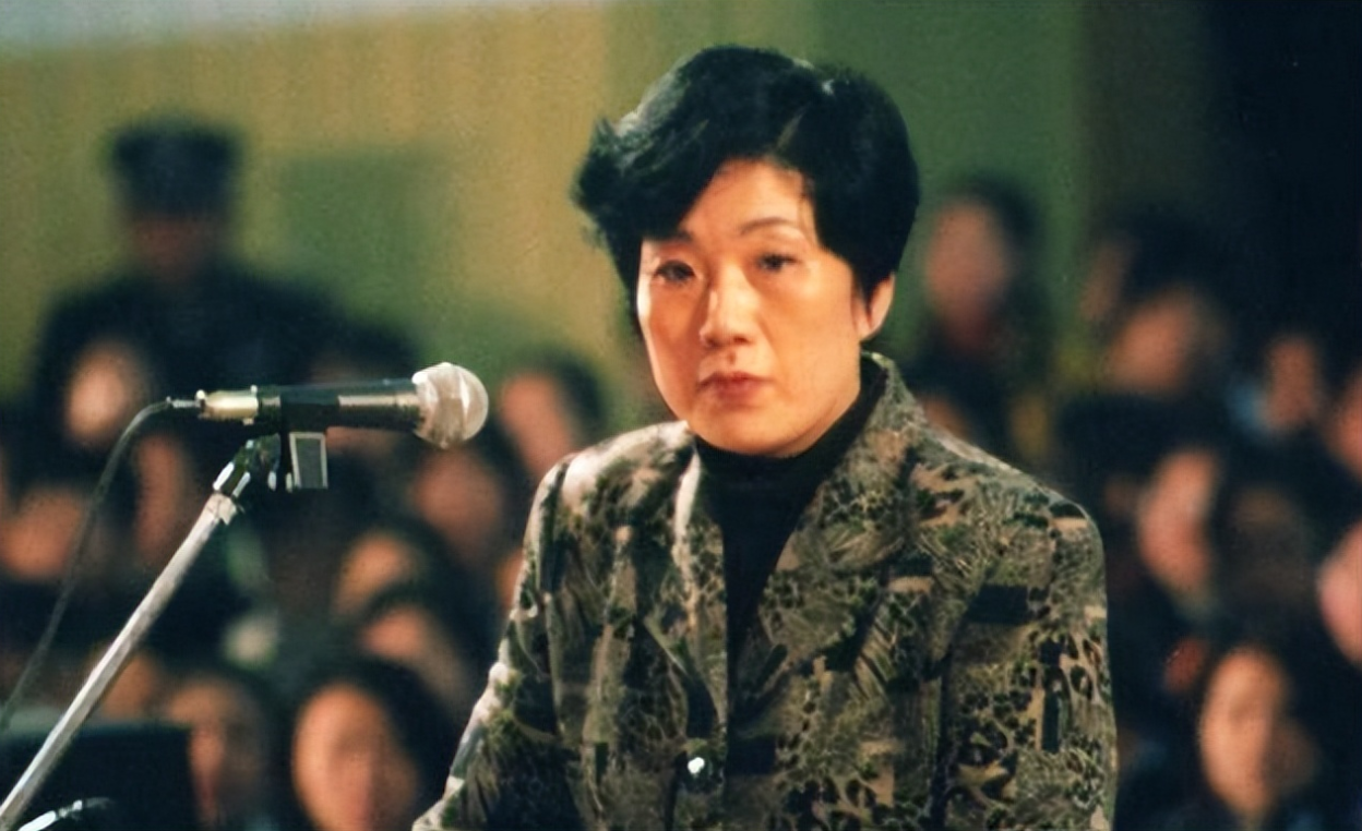 湖南女贪官落马记：色诱40多人，被84岁老汉扳倒，因怀孕被判死缓