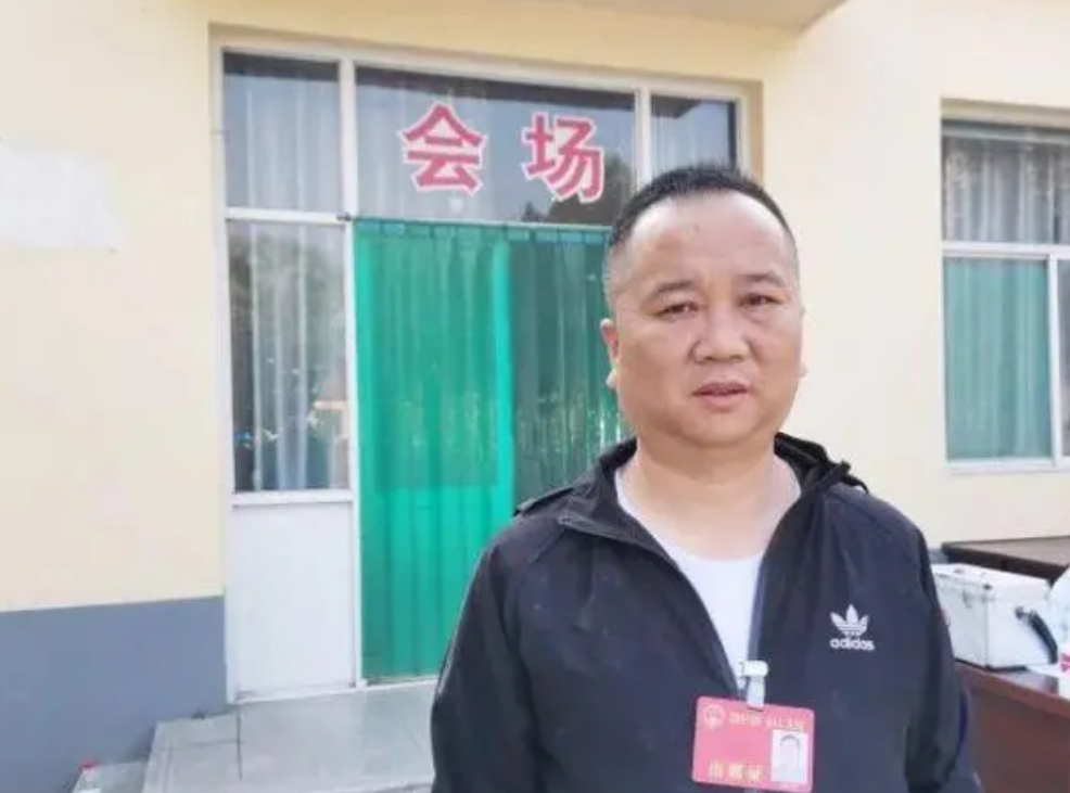包头首富金利斌：24岁靠摆地摊起家，20年狂赚25亿，44岁选择自杀