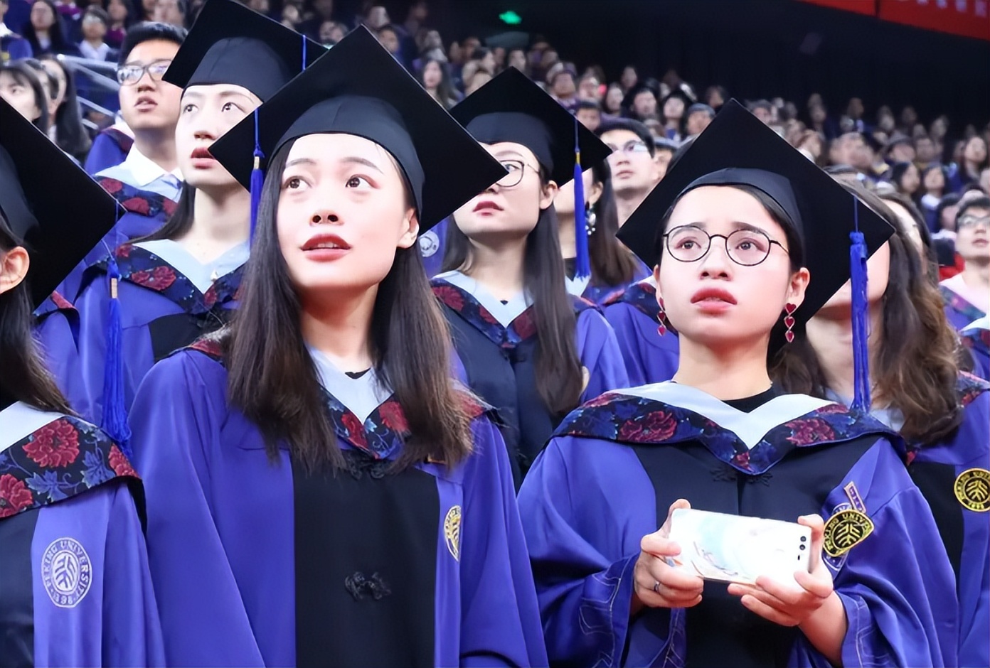 北京朝阳区街道城管学历走红，竟是北大女博士，或许是为北京户口