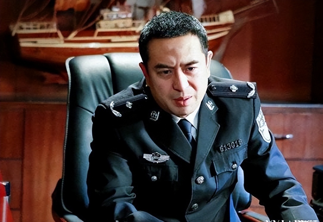 6位被捧成老戏骨的男星，演啥都像自己，不是年龄大就是老戏骨