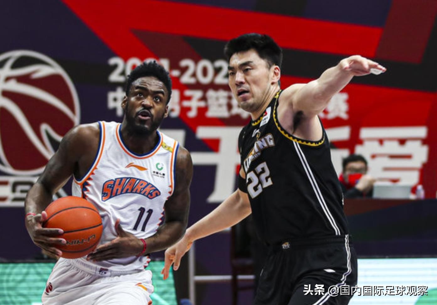 cba辽宁一月十一号跟哪个队比(CBA！辽宁本钢队121-101大胜上海久事队！王哲林11分！韩德君12分)