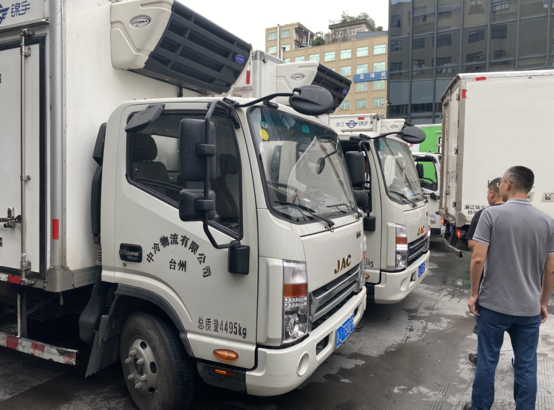 ������˵���ͼ۳�8�飡�ð��տ���˹1��˧�� ����ʡ��1̨��