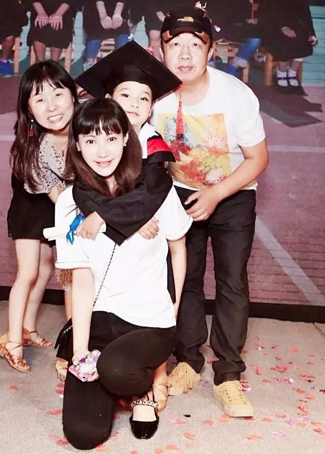 事业正红却早早退圈，这9位女星个个有辨识度，却成沧海遗珠