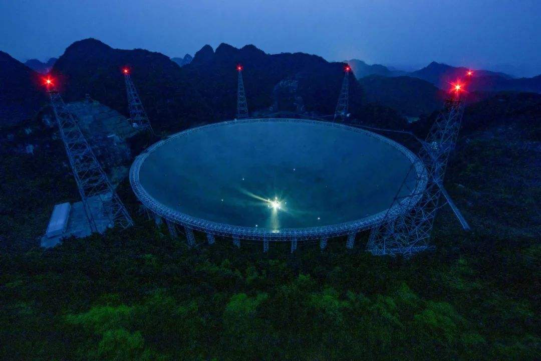 世界上本来有两只天眼，美国的瞎了，中国的火了，或发现外星技术
