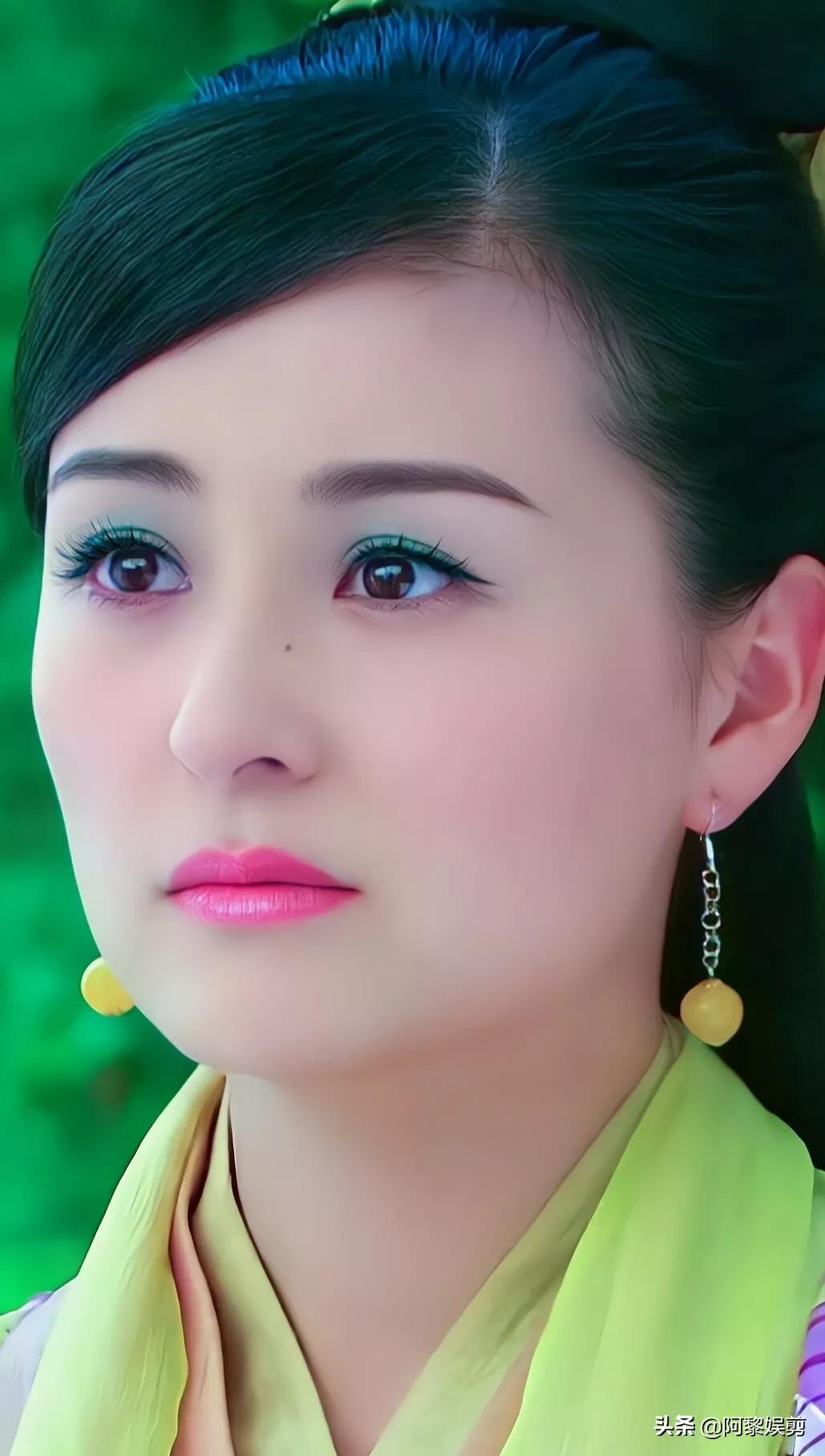 戴娇倩温婉如玉貌若天仙