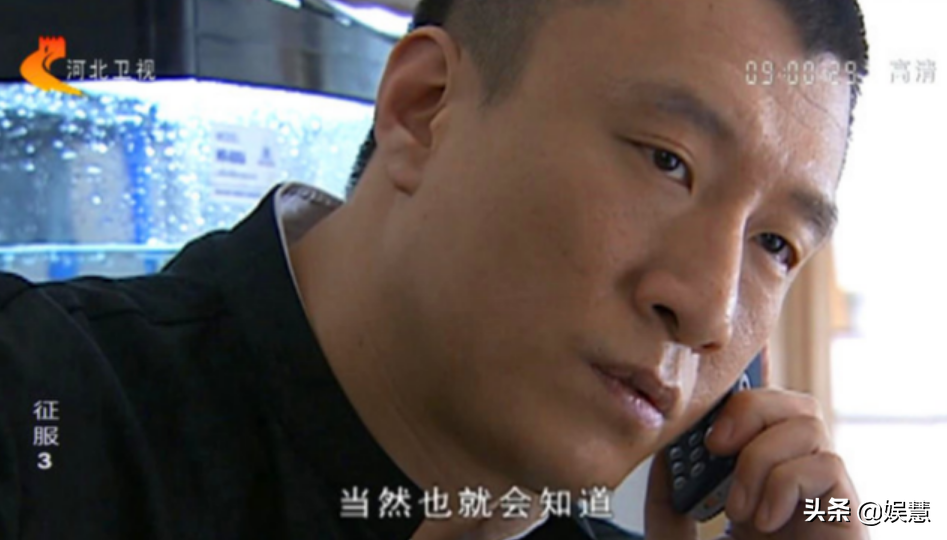 “跃平一根烟，华强底朝天”，《征服》的梗白红标算是玩明白了