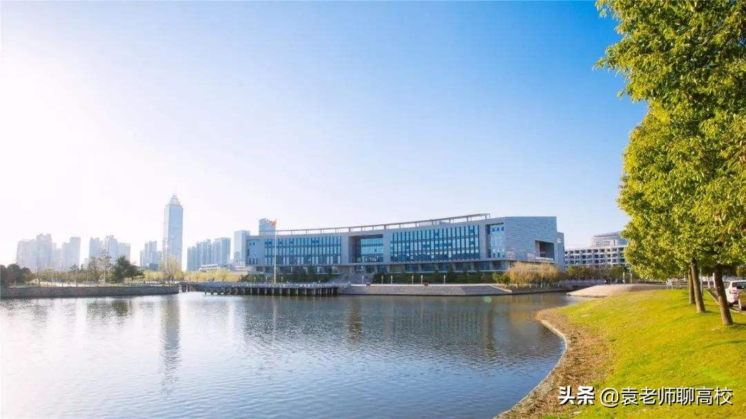 南通大学与常州大学，江苏省两所不在省会的一本高校，你怎么选？