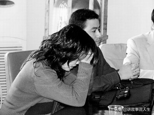 隐藏在两个贫富家庭之间的缘分和尴尬，十年养育之恩最终错付