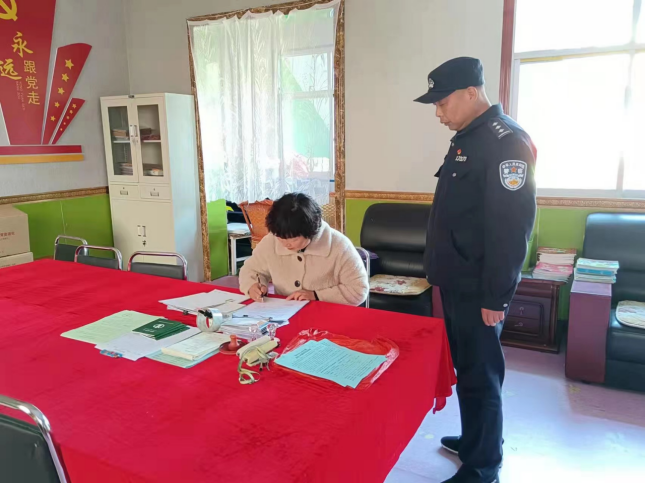 护校安园丨武功公安苏坊派出所全面筑牢校园安全网