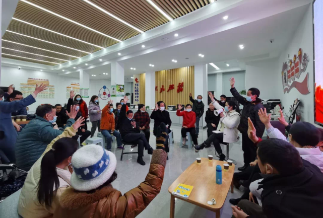 湖北老旧小区改造:鄂州市镜园社区升级硬件让“隔心墙”成生态墙