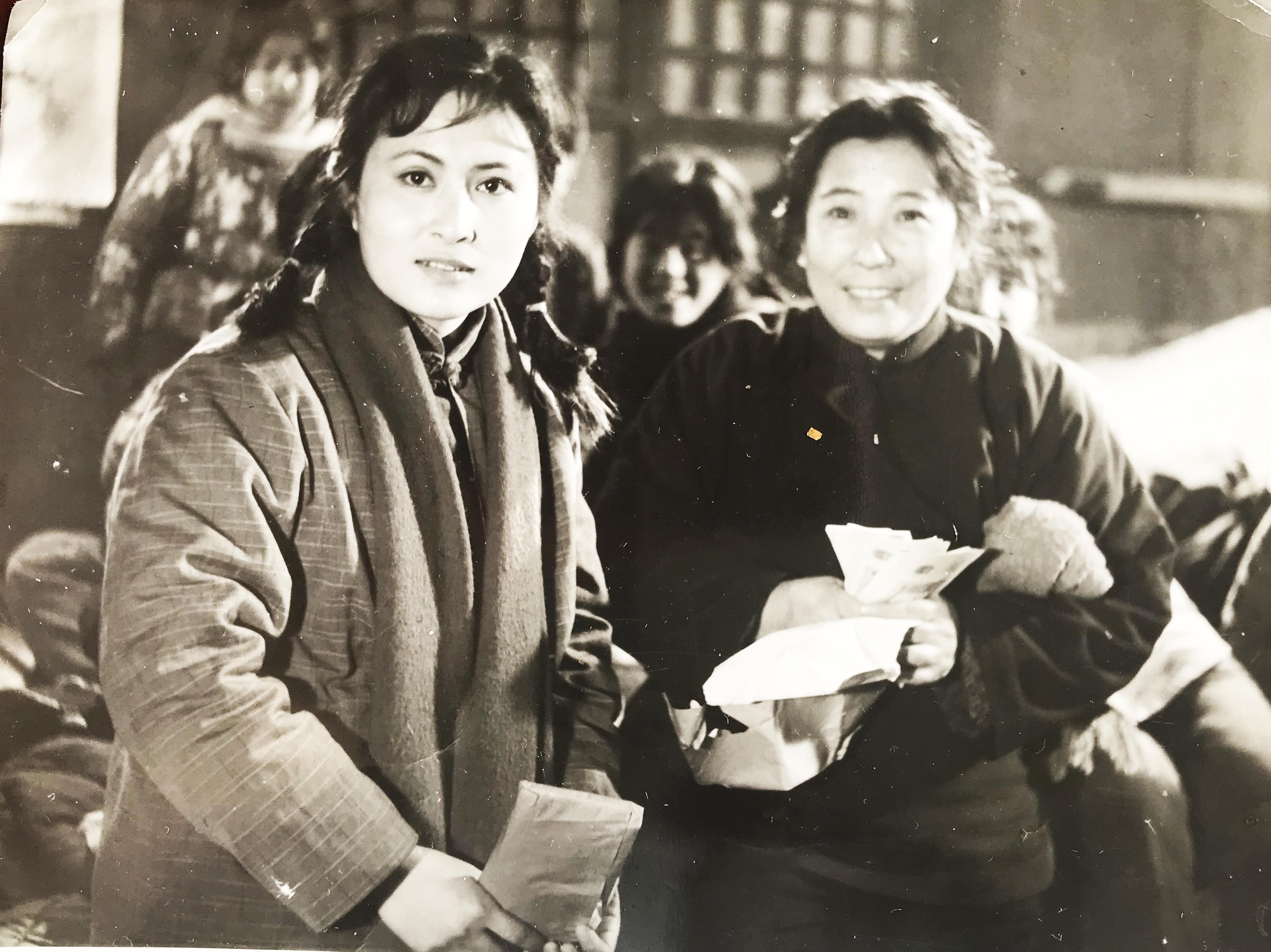 银幕上阴险的女“特务”，生活中慈祥的老大妈