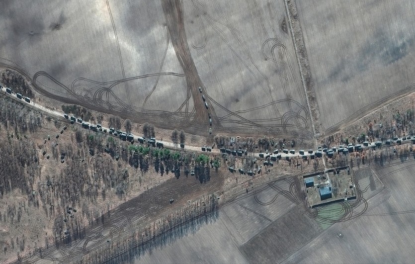 技不如人？卫星拍摄俄乌战区曝光：中国是黑白，美国是彩照？