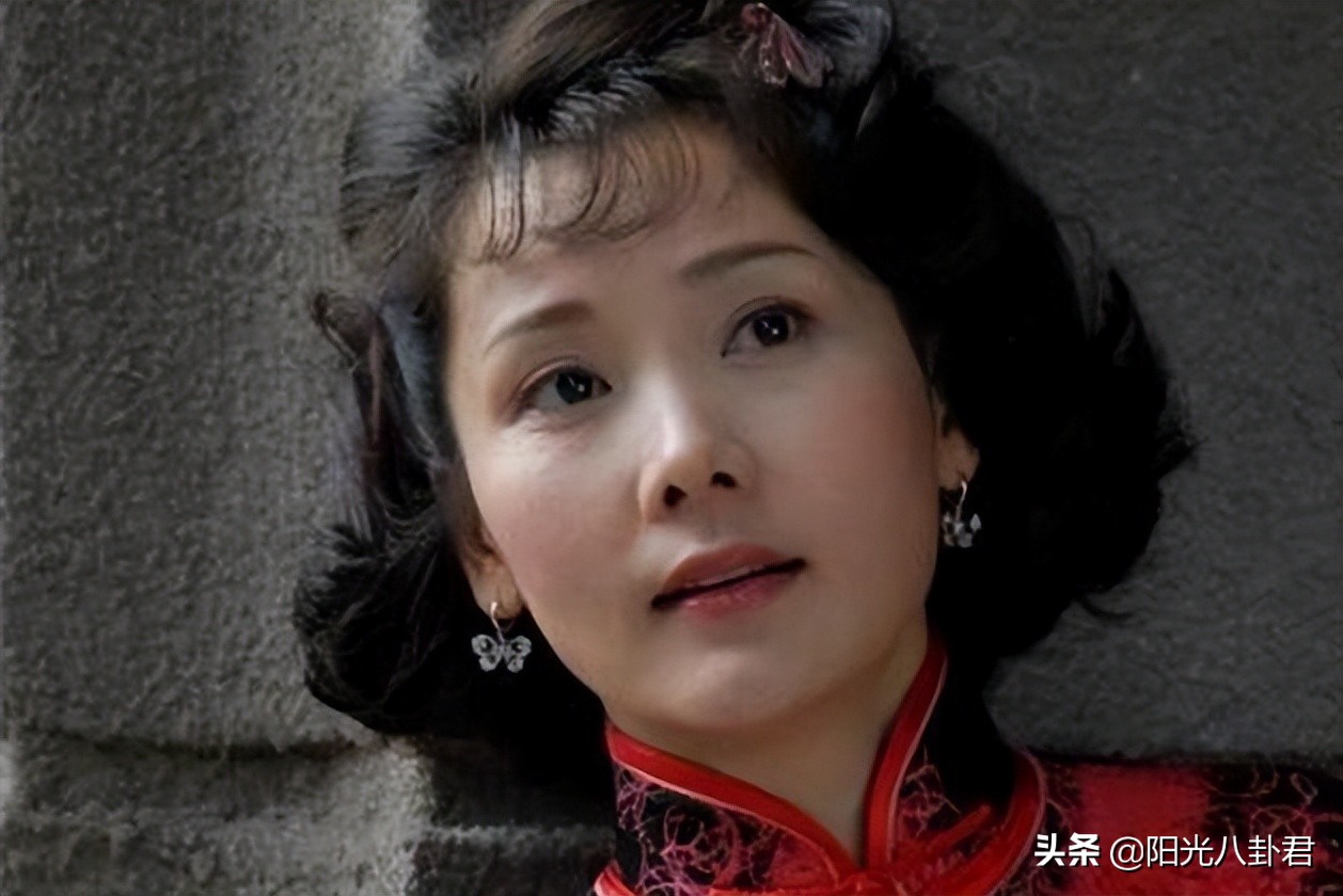 6位生不逢时的内地女星：十年貌美无人识，一朝“大妈”天下知