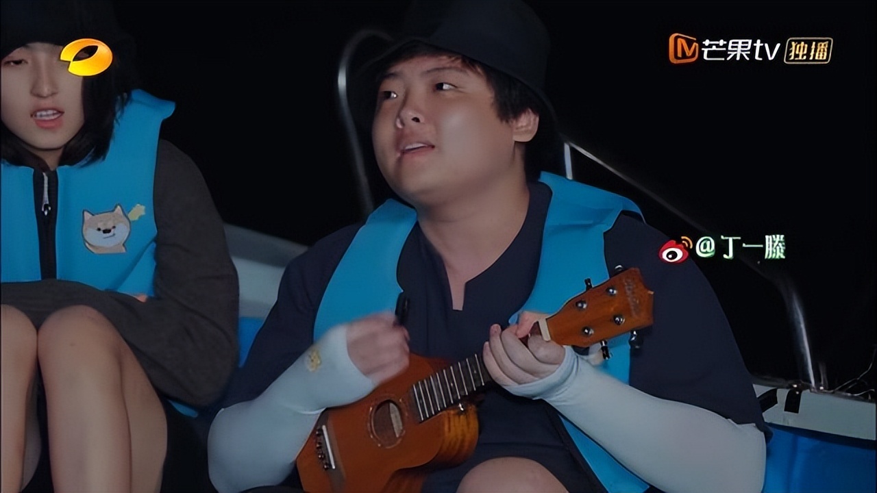 《向往6》同样是独处，许知远丁一腾都做了2件事，差距就出来了