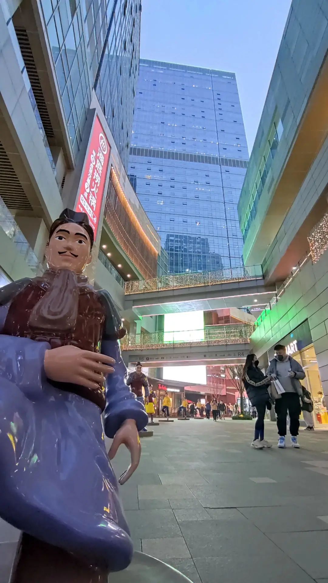 设计见闻｜颜值型店面设计之莱安中心万象天地篇