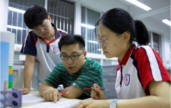 高三下半学期很重要，学生是否应该补课？看看班主任怎么说的