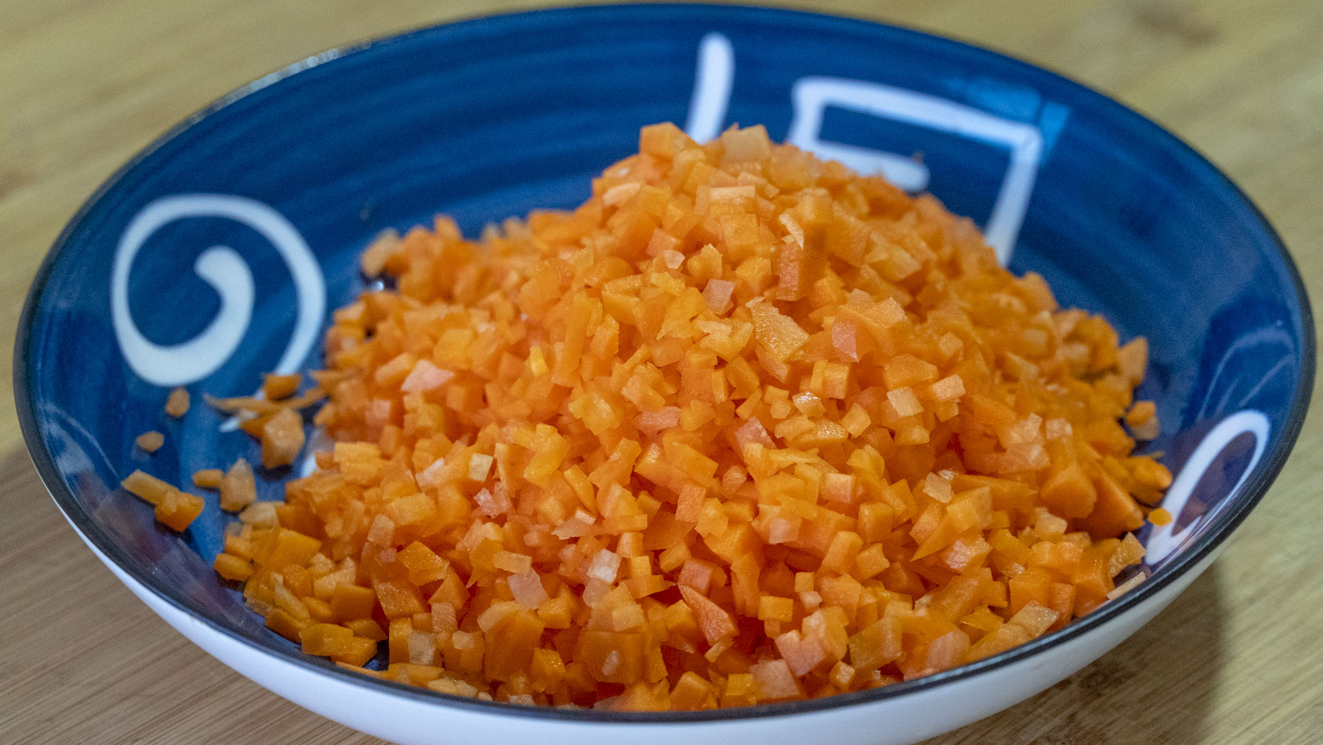 冬天早餐就要这样做，蒸一蒸，卷一卷，软糯又咸香，孩子抢着吃