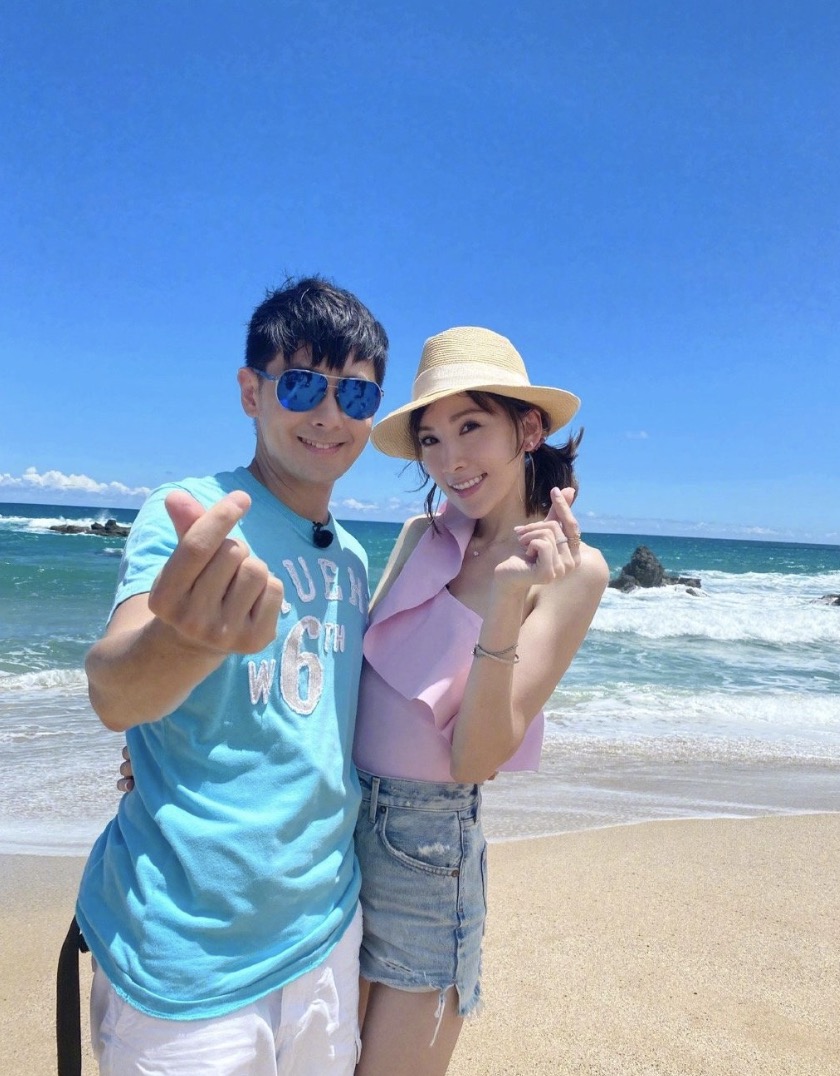 林志颖晒与儿子同框照，12岁Kimi身高赶上爸爸，父子同框像兄弟