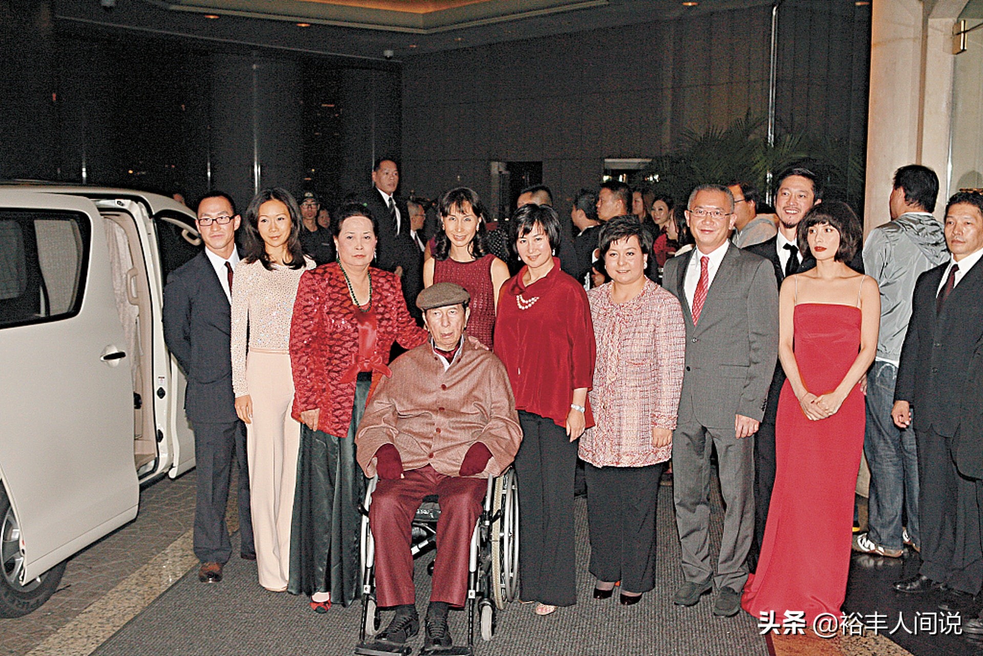 一路走好！何鸿燊二房太太蓝琼缨去世，出生军人世家深受赌王疼爱