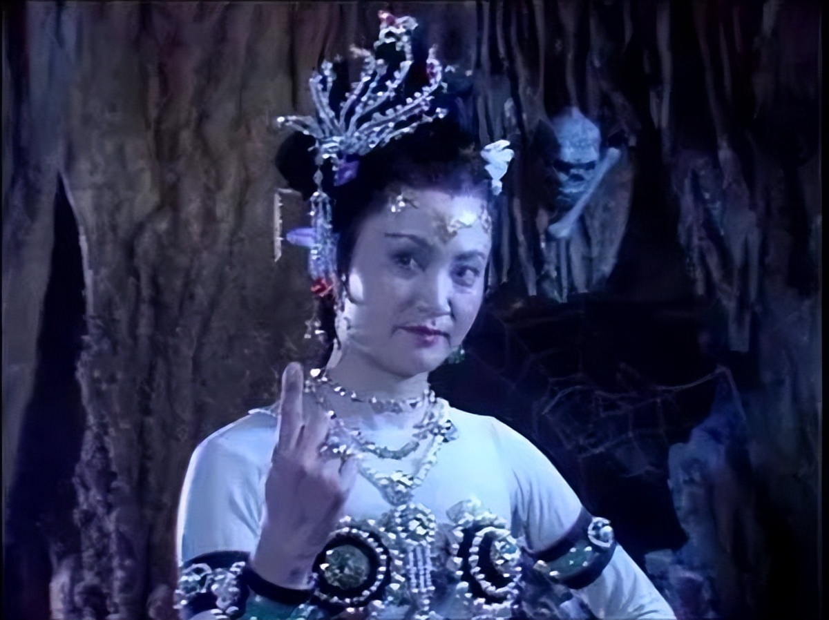 暑假到了，盘点《西游记》里形形色色的女妖精