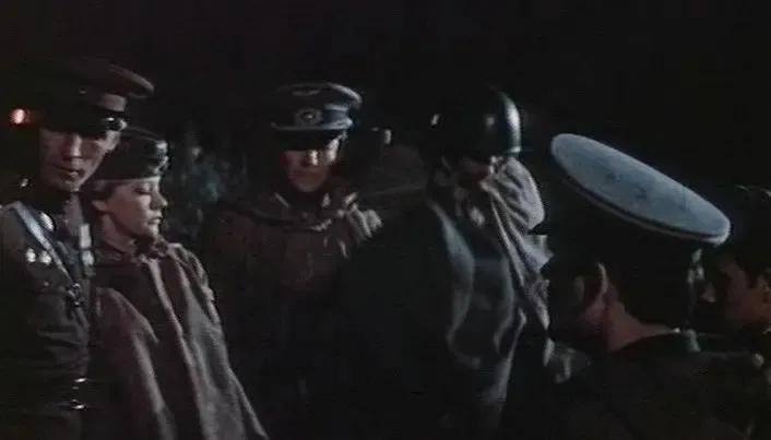 世界电影（0113）苏联电影《匪巢探秘》（1983）剧照欣赏