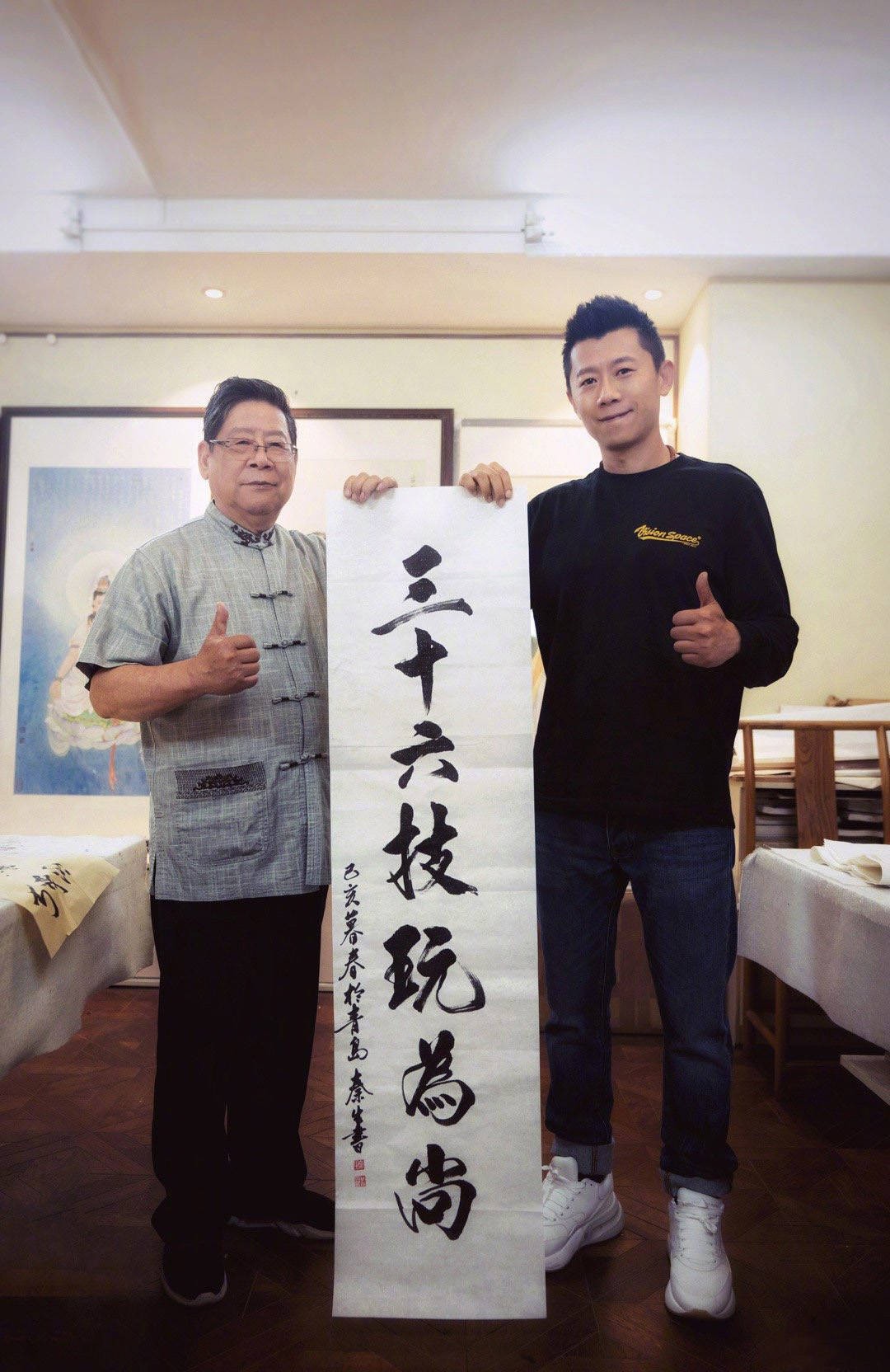 夏雨：与离异父母有隔阂，与高圆圆传绯闻，娶到袁泉三生有幸