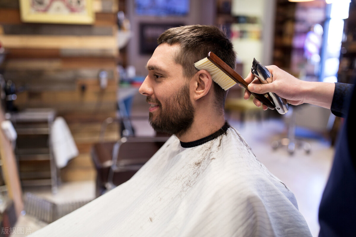 越来越多的人理发都选择纯剪，不洗头，到底是为什么？
